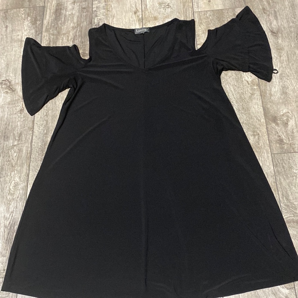 black cold shoulder dress xl